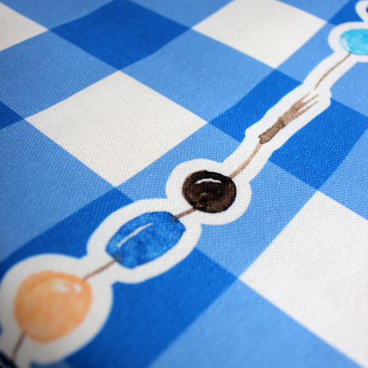 MANTEL  BOTAS Y SOMBRERO BEIGE BORDE AZUL