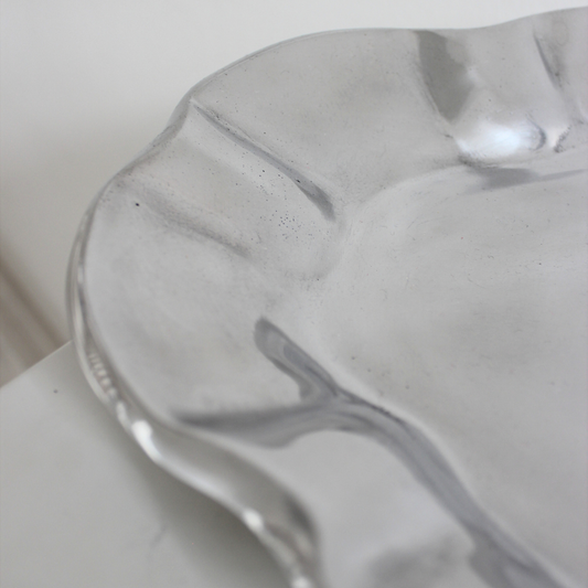 BANDEJA OVAL TREBOL GRANDE PELTRE