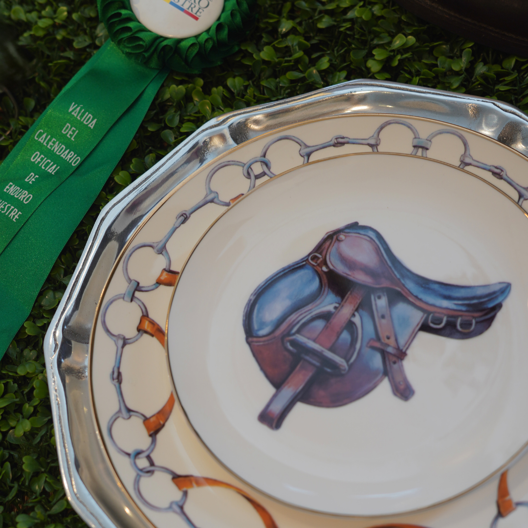 PLATO POSTRE SILLA DE MONTAR ECUESTRE